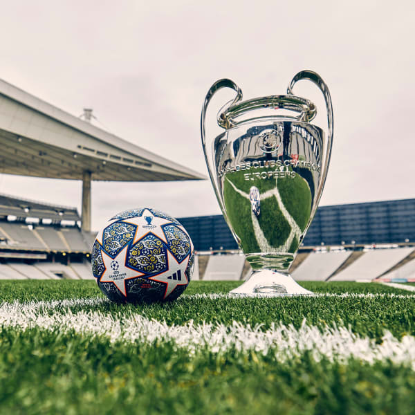 UCL Istanbul 23 Finals Matchball
