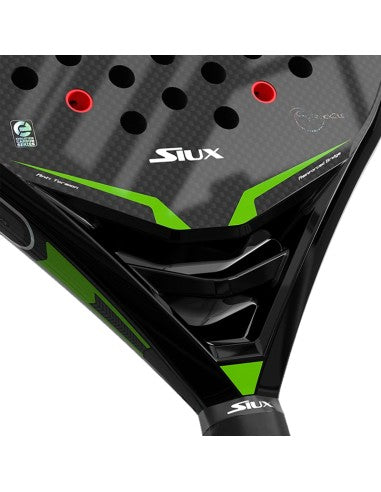 Evoque 3 Padel Racket